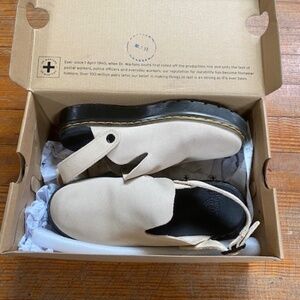 Dr Marten Carlson Air Wair